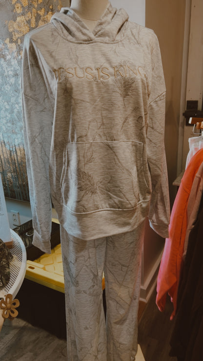 Jesus Is King Camo Set