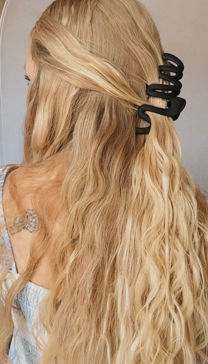 Wavy Clip